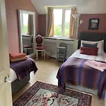 Spacious House With Sea And Mountain Views, Co. Kerry *