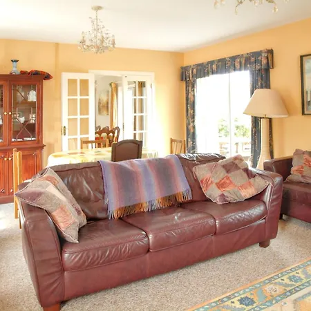 Spacious House With Sea And Mountain Views, Co. Kerry 펜션 Kells (Kerry)