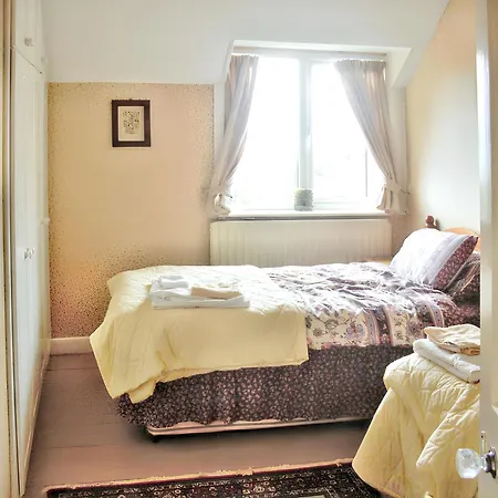 Spacious House With Sea And Mountain Views, Co. Kerry Kells (Kerry)