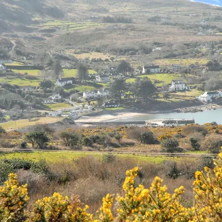 Spacious House With Sea And Mountain Views, Co. Kerry