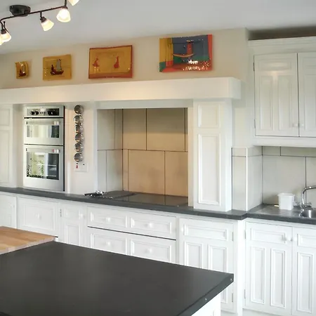 Spacious House With Sea And Mountain Views, Co. Kerry * Kells (Kerry)