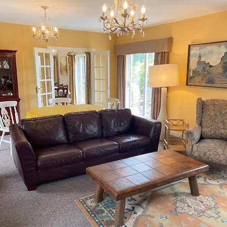 Semesterbostad Spacious House With Sea And Mountain Views, Co. Kerry *