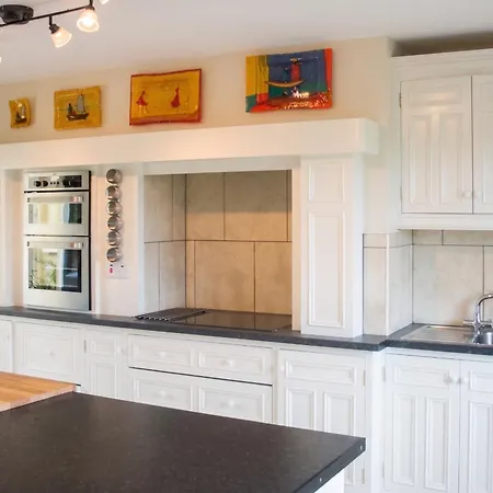 Spacious House With Sea And Mountain Views, Co. Kerry