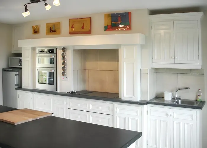 Spacious House With Sea And Mountain Views, Co. Kerry * Kells (Kerry)